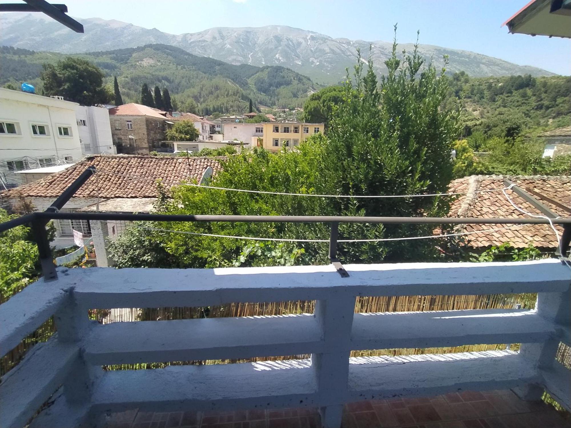 Kondili *
